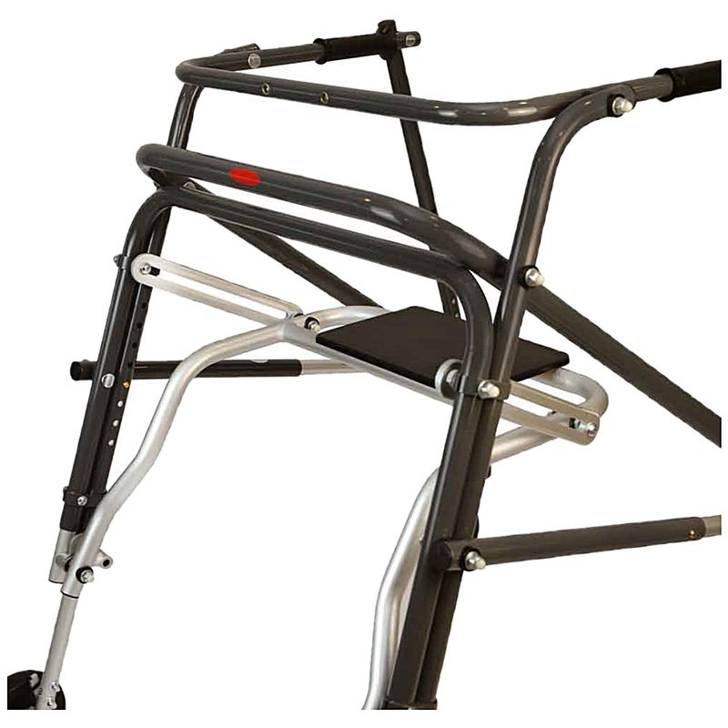 assento-dobravel-andador-posterior-mercur-visao-instalado