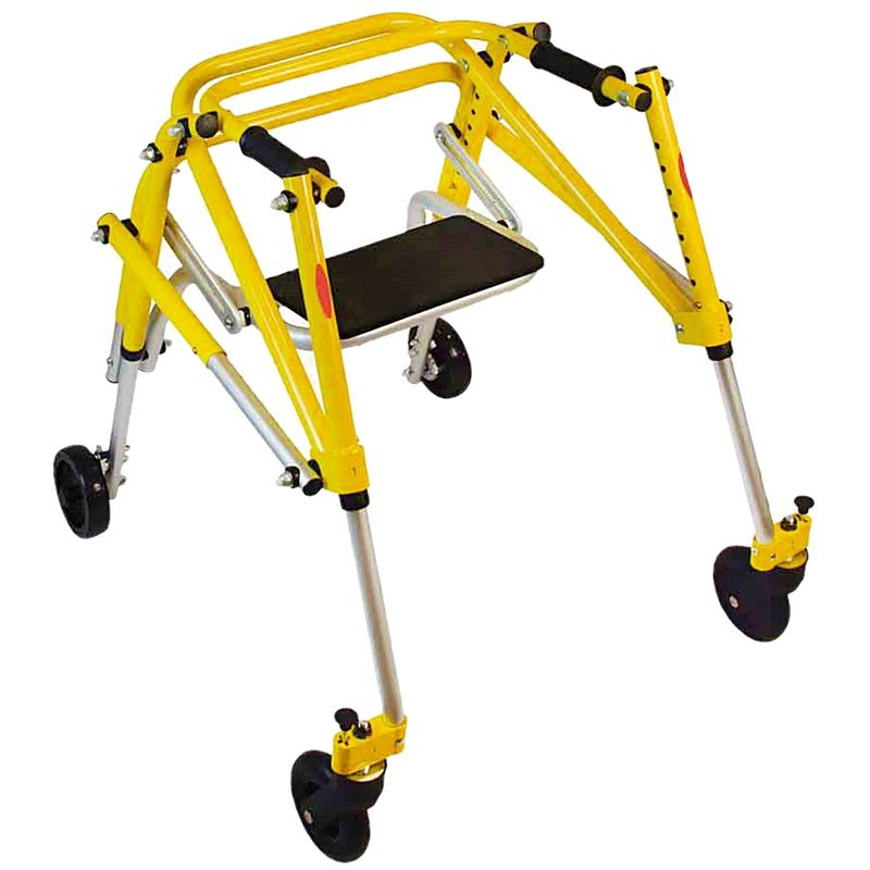 assento-dobravel-andador-posterior-mercur-visao-instalado