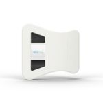 Neuroestimulador Eleva Neurobots Mercur visto de frente com a tela ligada