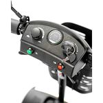 Painel LCD intuitivo com controles e indicadores de bateria