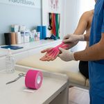 bandagem-elastica-adesiva-kinesio-supermedy-5cmx5m-rosa-visao-geral
