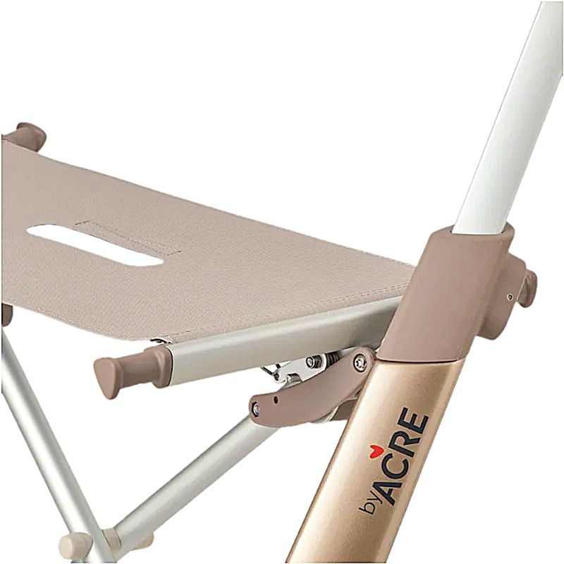 andador-4-rodas-carbon-ultralight-compact-champagne-dourado-visao-dobrado