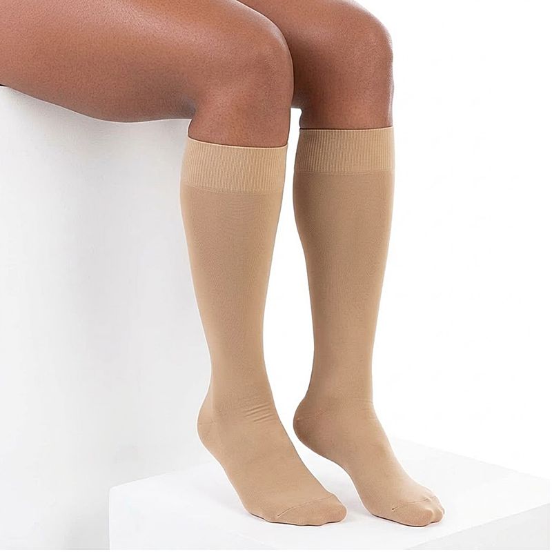 meia-panturrilha-legline-venosan-olinda-20-30mmhg-fechada-visao-humanizada2