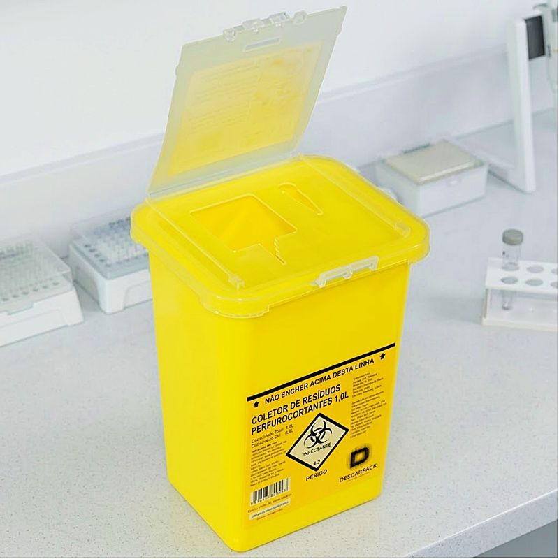coletor-rigido-residuos-perfurocortantes-descarpack-1-litro-visao-geral