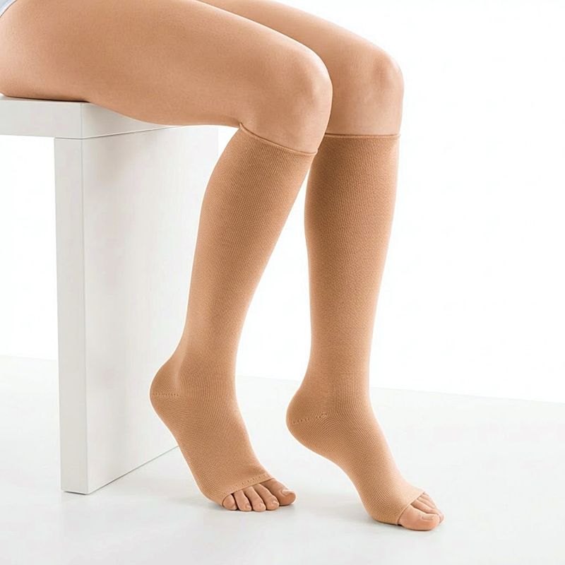 meia-3/4-flat-strong-venosan-30-40mmhg-aberta-bege-visao-humanizada2